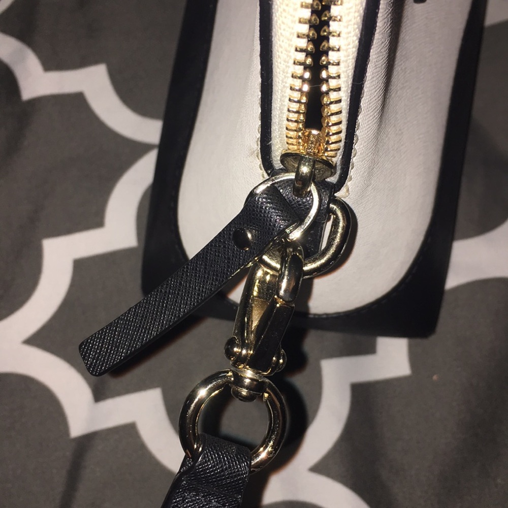 Kate Spade - Picture 5 of 8